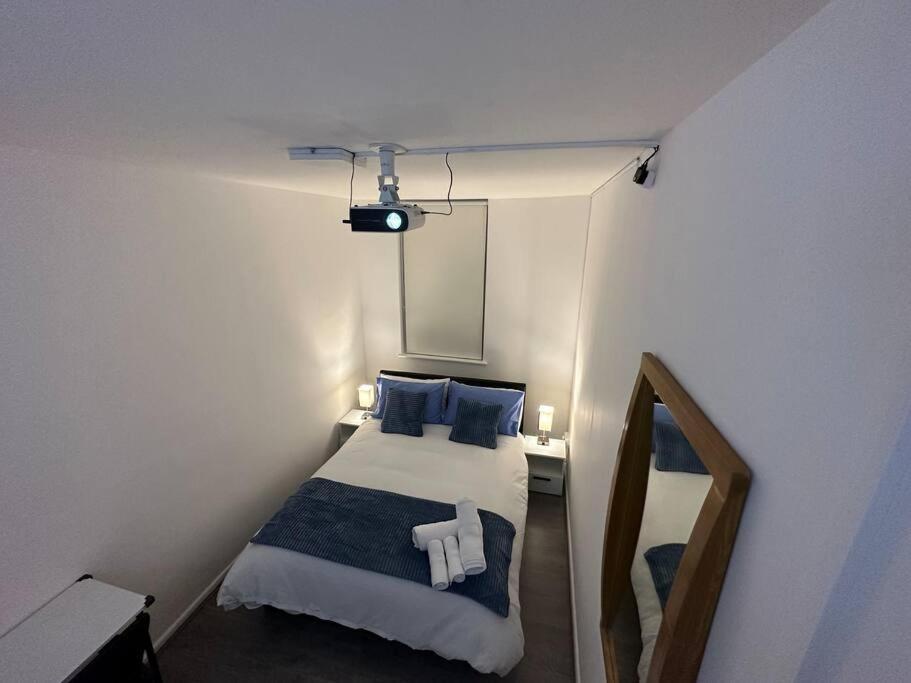 Small Cozy Private Bedroom Zone1 Londres Exterior foto