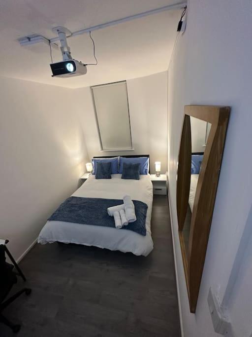 Small Cozy Private Bedroom Zone1 Londres Exterior foto